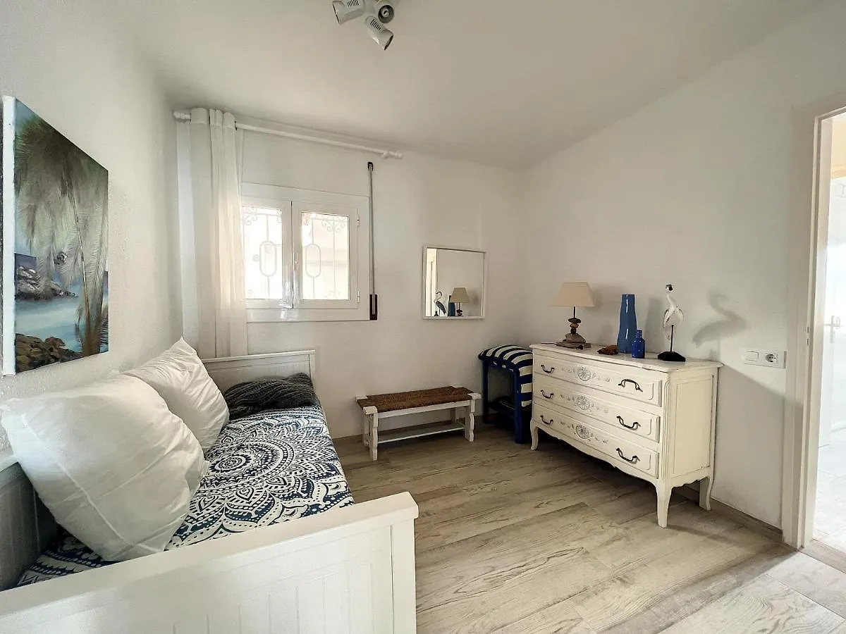 Alexandra 1 Era Linea De Mar, Fantastico Piso Tota Apartment Roses